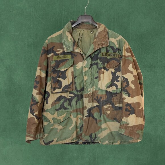 U.S. Army M-65 Cold Weather Field Coat & Hood w/ Woodland Camo Pattern (Large) - Picture 2 of 16